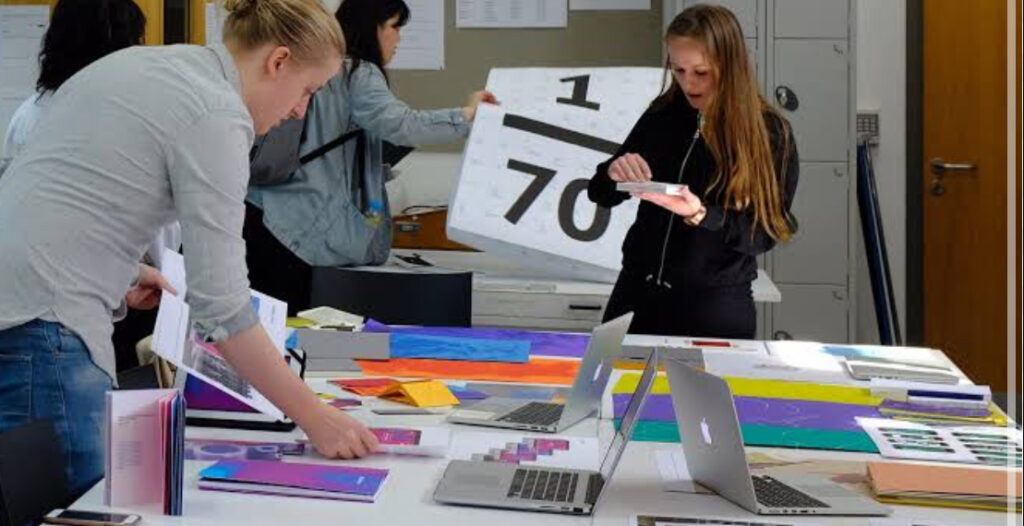 Top Online Graphic Design Degree Programs And Industry Salary 2023 2024 