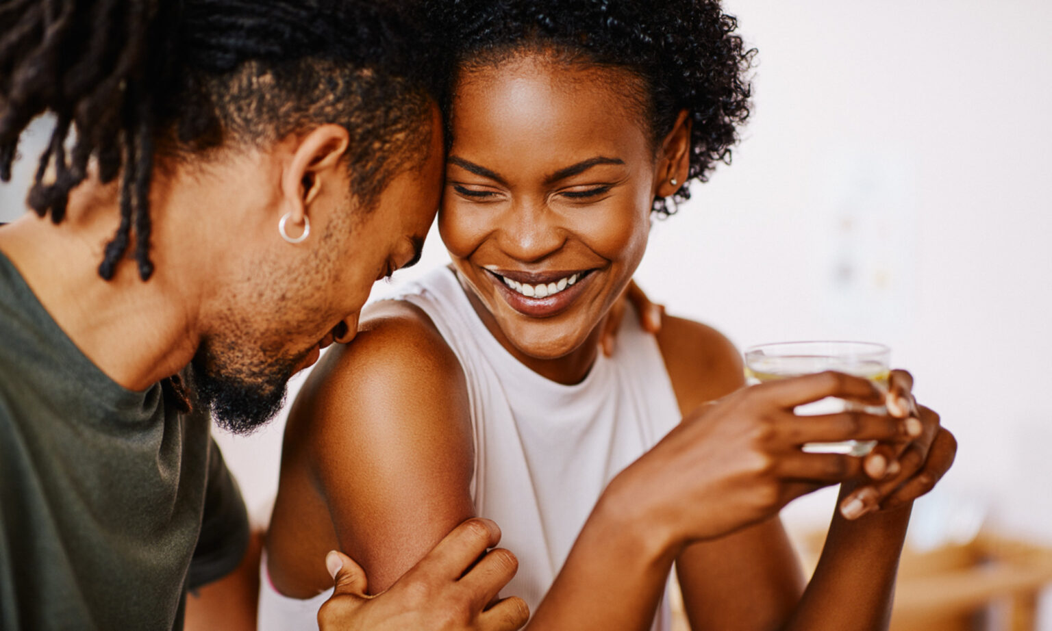 9 Ways To Build An Emotional Connection With A Woman My Info Connect